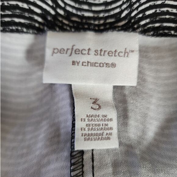 Chico's Perfect Stretch Printed Pull On Wide Elastic Wasit Cropped Pants Size 3 - Picture 5 of 6